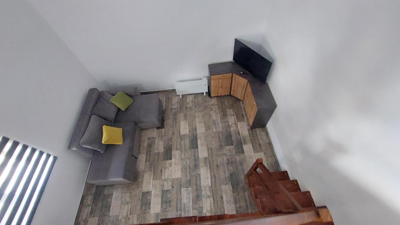 Casa Noua Villa Sasca Montană Exteriör bild