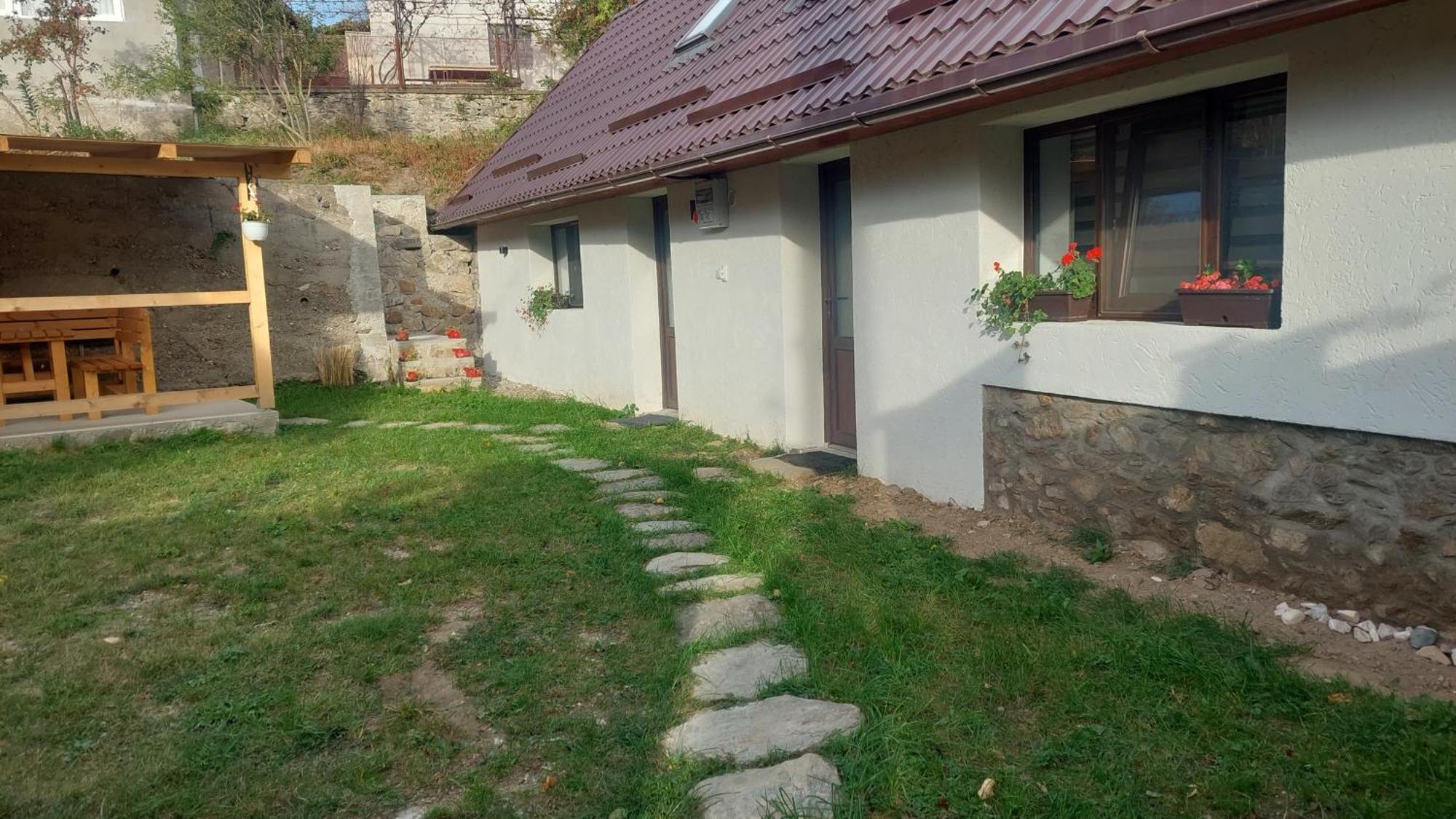 Casa Noua Villa Sasca Montană Exteriör bild